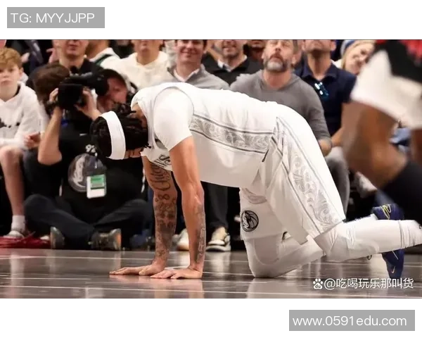 掘金与独行侠激战正酣球迷热议精彩瞬间与战术较量